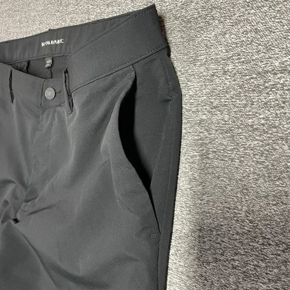 Banana Republic Mens Performance Chino Pants Black 36x29 Technical Travel Pant